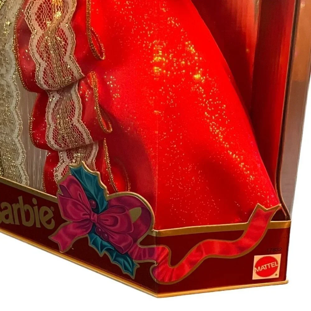 1997 Happy Holidays Special Edition Barbie Doll Mattel #17832 Vintage